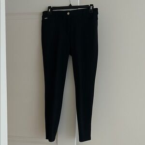 WHBM Black Skinny Leg Pants. Size 2S